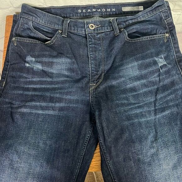 Sean John / Hamilton fit jeans 36x32 light distressing - Picture 1 of 7